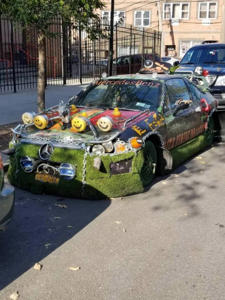 LIMENE LJUBIMCE PRETVORILI U PRAVI KIČ: Uložili puno u svoje automobile, ali rezultati su dosta nakaradni