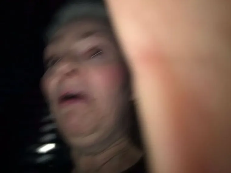 POVJERILI FOTOAPARATE POTPUNIM STRANCIMA: Turisti zamolili prolaznike da ih uslikaju pa dobili urnebesne fotke