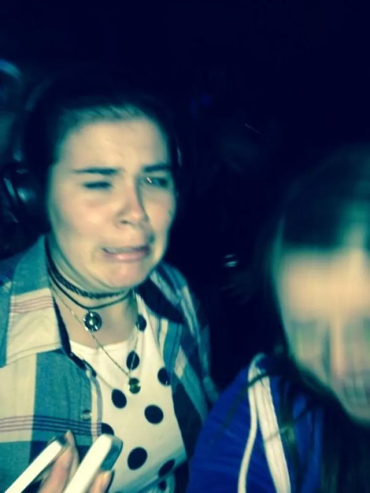 POVJERILI FOTOAPARATE POTPUNIM STRANCIMA: Turisti zamolili prolaznike da ih uslikaju pa dobili urnebesne fotke