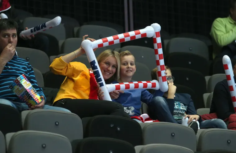 Split i Dalmacija jedva dočekali rukomet i Hrvatsku: Spaladium Arena ispunjena do posljednjeg mjesta