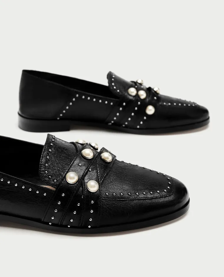 Mokasinke s bisernim perlicama, 399,90 kuna