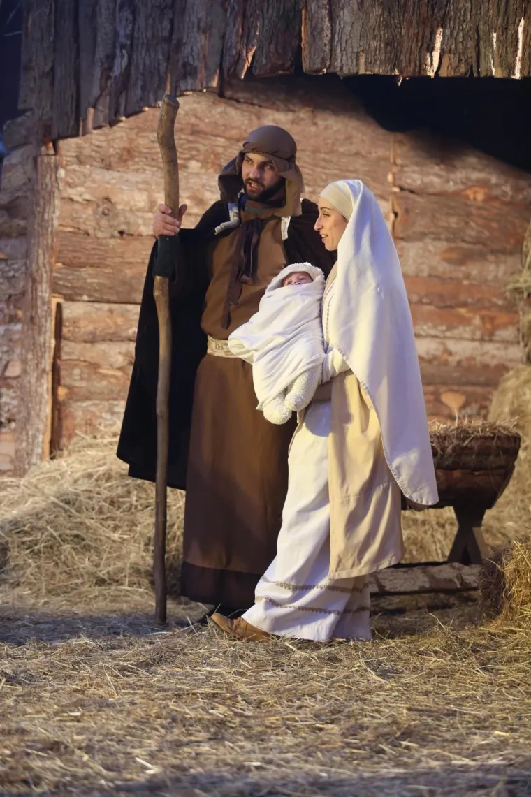 Zajednica Cenacolo uprizorila Žive jaslice na Kaptolu 18. godinu zaredom