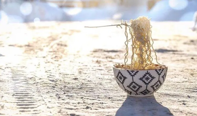 AMERI SE SMRZAVAJU, A OSTATAK SVIJETA UŽIVA U NJIHOVIM FOTKAMA: Fascinantni prizori kojima se jedni dive drugima su izvor velikih problema