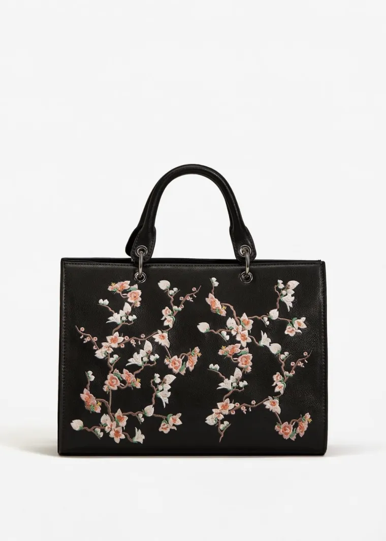 Torba s vezom i kopčom 169,90 kuna