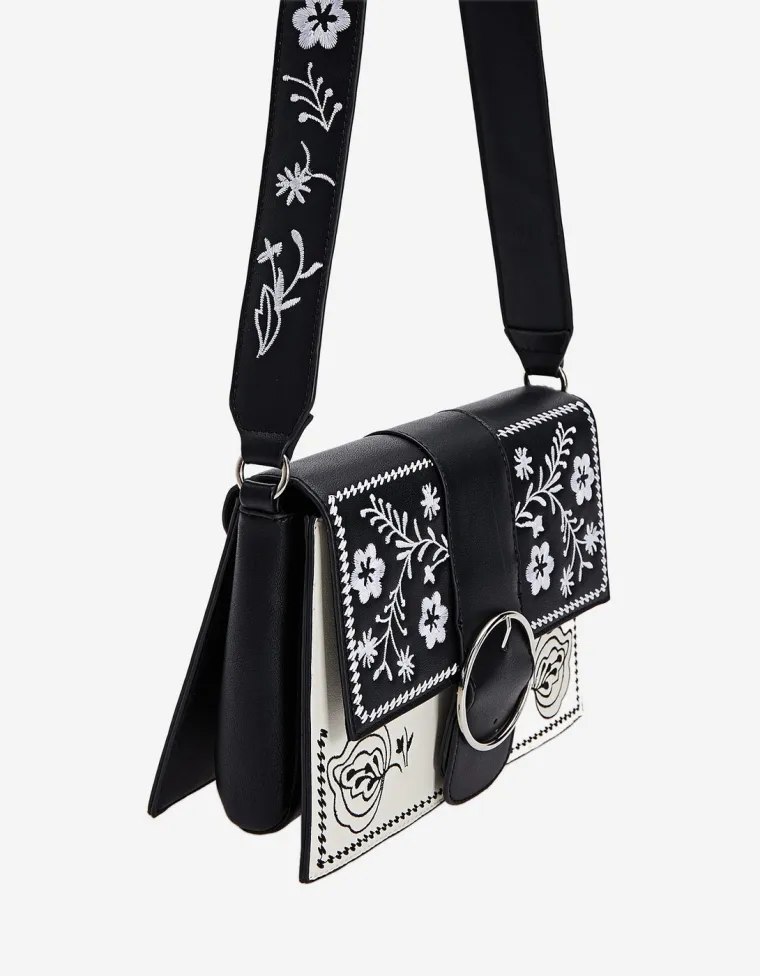 Torba s vezom i kopčom, 99,90 kuna