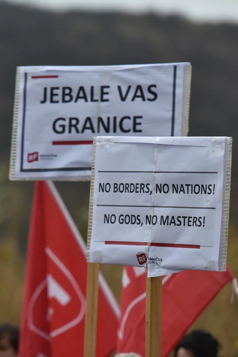 Na graničnom prijelazu Plovanija održan zajednički prosvjed Radničke fronte i slovenske Levice