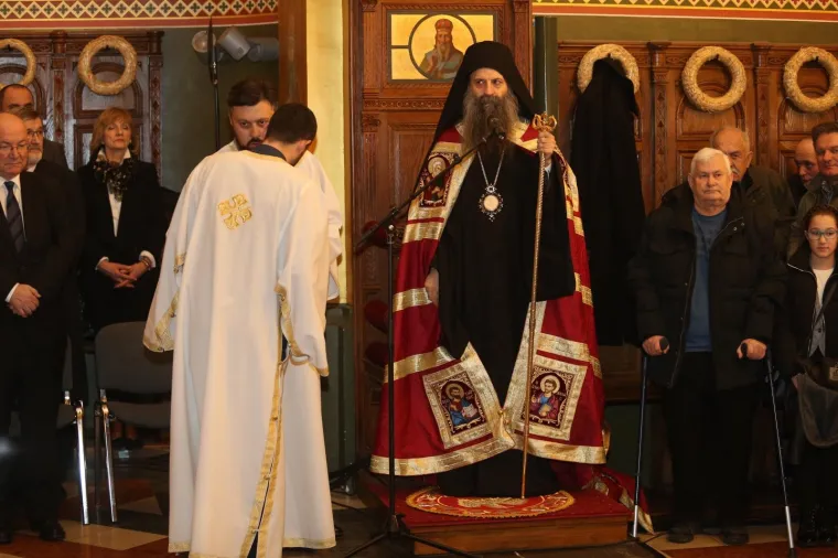 Održano pravoslavno večernje bogoslužje s posvećenjem Badnjaka