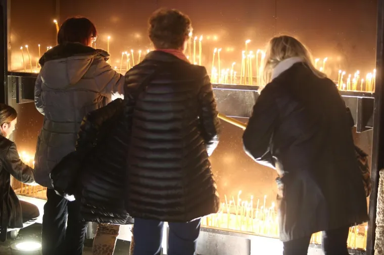 Održano pravoslavno večernje bogoslužje s posvećenjem Badnjaka