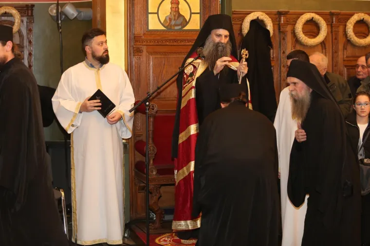 Održano pravoslavno večernje bogoslužje s posvećenjem Badnjaka