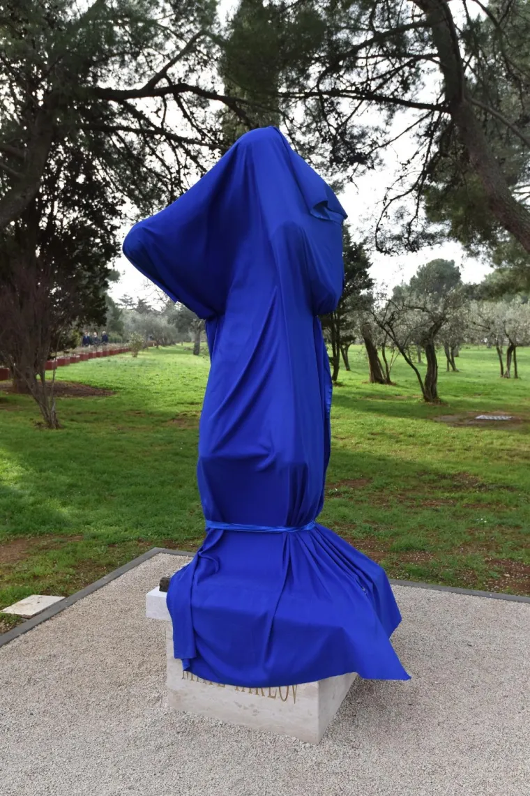 U Fažani otkriven spomenik najboljem hrvatskom sporta&scaron;u 20. stoljeća Mati Parlovu