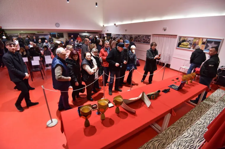 U Fažani otkriven spomenik najboljem hrvatskom sporta&scaron;u 20. stoljeća Mati Parlovu