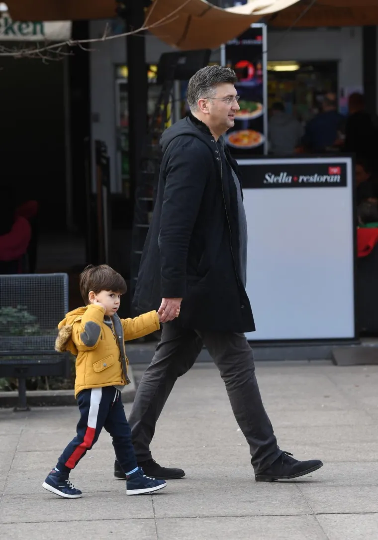 PLENKOVIĆ I MARAS SE SUSRELI NA &Scaron;PICI: Pro&scaron;li su jedan pokraj drugog kao pored turskog groblja