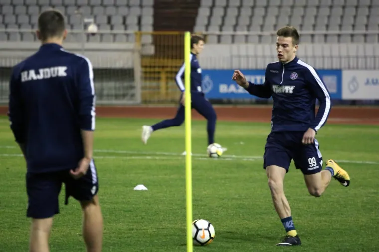 SPLIĆANI ZAPOČELI PRIPREME ZA NASTAVAK SEZONE: Hajdukovi nogometa&scaron;i imaju jasan cilj - trofej, ovako se nadaju do njega doći