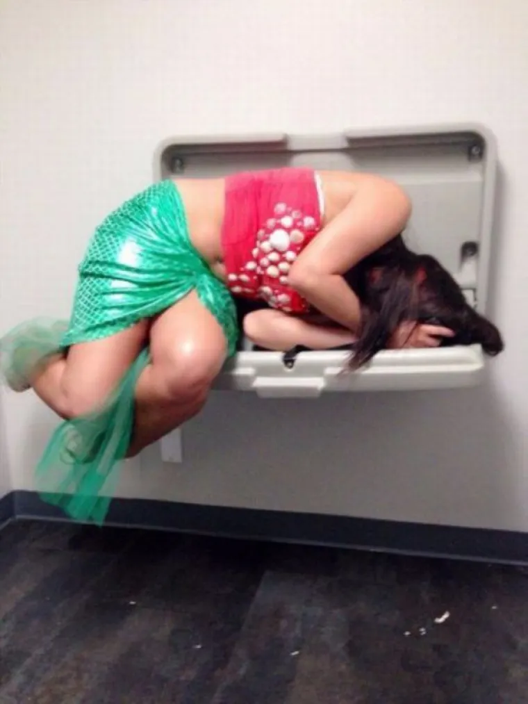 MALO IH UZELO ZA VIKEND: Alkohol je zaslužan za neke on najbizarnijih prizora na planetu