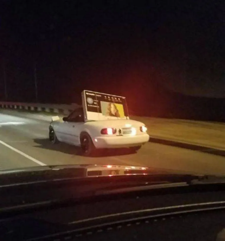 NE ŽELITE SE NAĆI U BLIZINI OVIH PAMETNJAKOVIĆA: Opasni su po sebe i okolinu, ali ih je sa sigurne udaljenosti urnebesno gledati