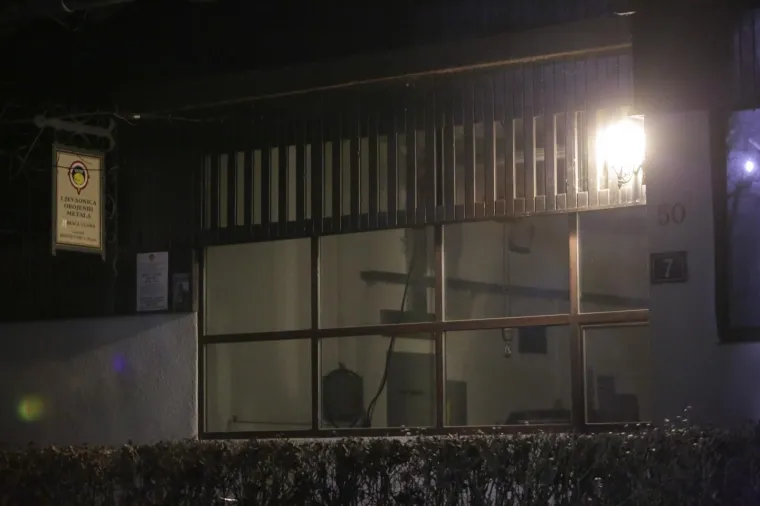 TE&Scaron;KA NESREĆA NA RADU U KUMROVCU: Četvero ozlijeđeno u izlijevanju tekućeg metala, dvoje te&scaron;ko