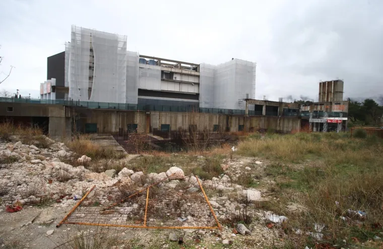 VJETAR OTKRIO PRAVI IZGLED SPLITSKE DVORANE: Spaladium arena izgleda poput opasnog gradili&scaron;ta