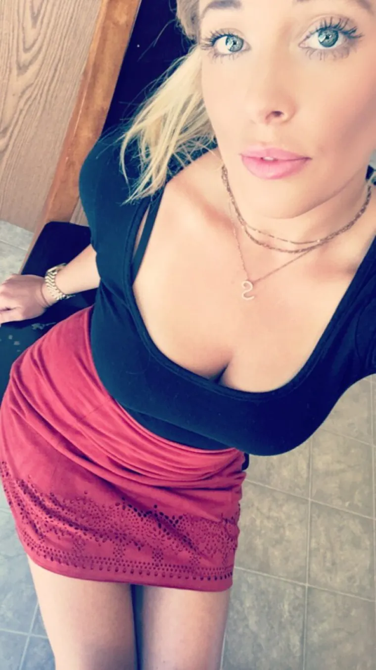 ODAJU IH SEKSI FOTOGRAFIJE: Kažu da se ubijaju od posla, a skidaju se čim &scaron;ef okrene leđa