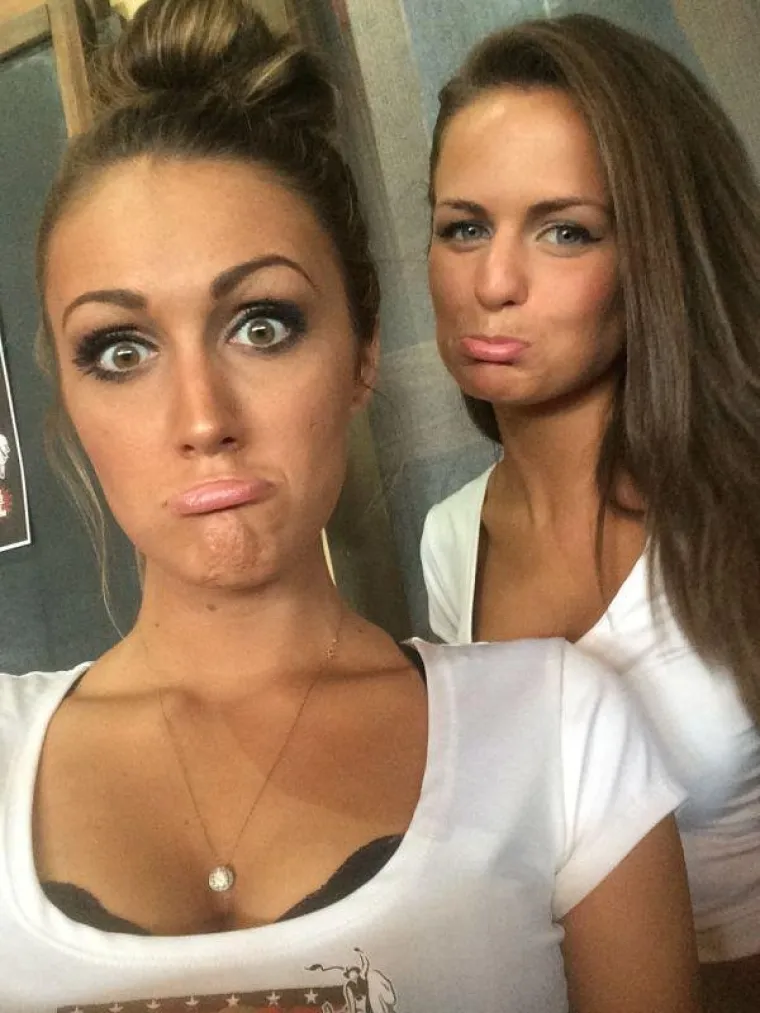 ODAJU IH SEKSI FOTOGRAFIJE: Kažu da se ubijaju od posla, a skidaju se čim &scaron;ef okrene leđa