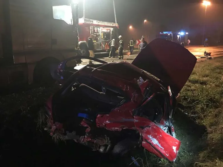 STRAVIČNA NESREĆA KOD OSIJEKA: U sudaru kamiona i automobila poginulo dijete