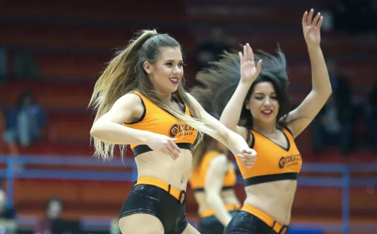 ONE SU RAZLOG ZADOVOLJSTVA PUBLIKE: Cedevita je sinoć poražena od Budućnosti, no zbog njih su gledatelji sretni napuštali dvoranu