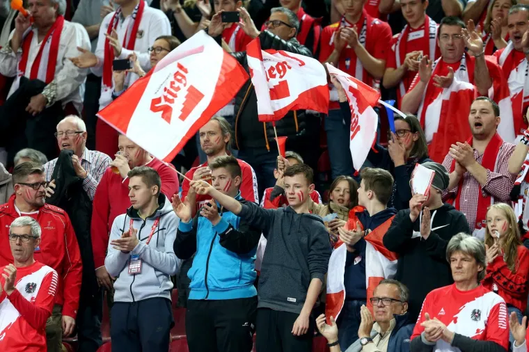 JESU LI ONI KRENULI NA MA&Scaron;KARE ILI RUKOMET? Na tribinama hrvatskih dvorana mnogo je zanimljivih 'likova'