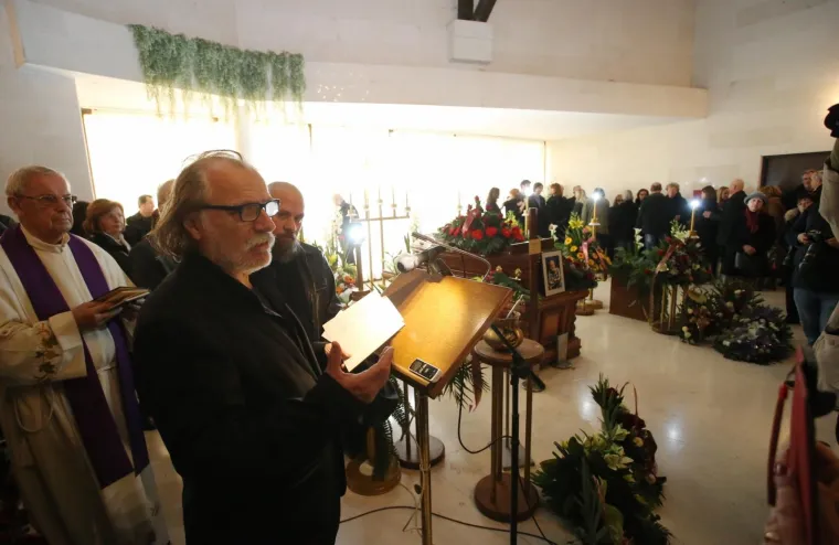 Sprovod Predraga Lucića na groblju Lovrinac u Splitu