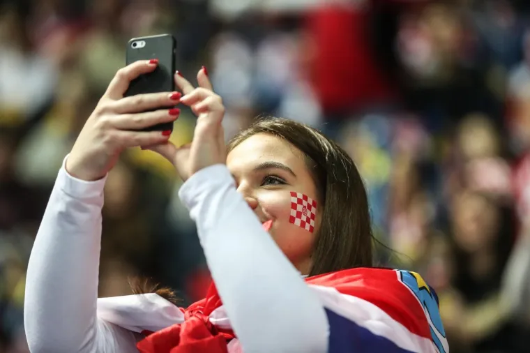 I ONA ŽIVI ZA - HRVATSKU: Spaladium Arena di&scaron;e za Kauboje