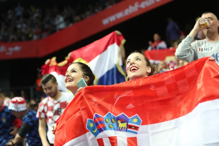 Navijači u Spaladium Areni