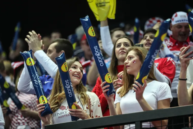 Navijači u Spaladium Areni