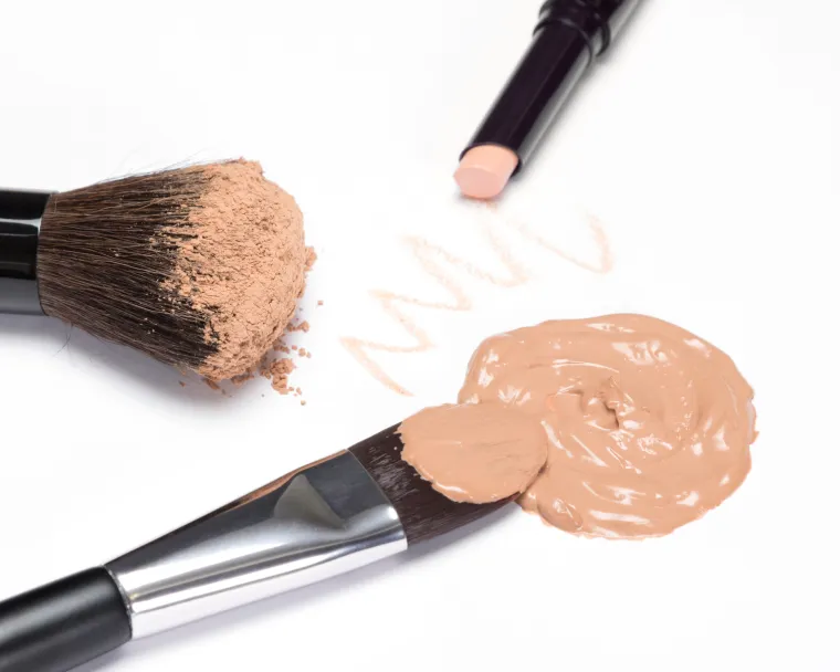 Znate li kakav korektor biste trebali koristiti, a kakav izbjegavati?