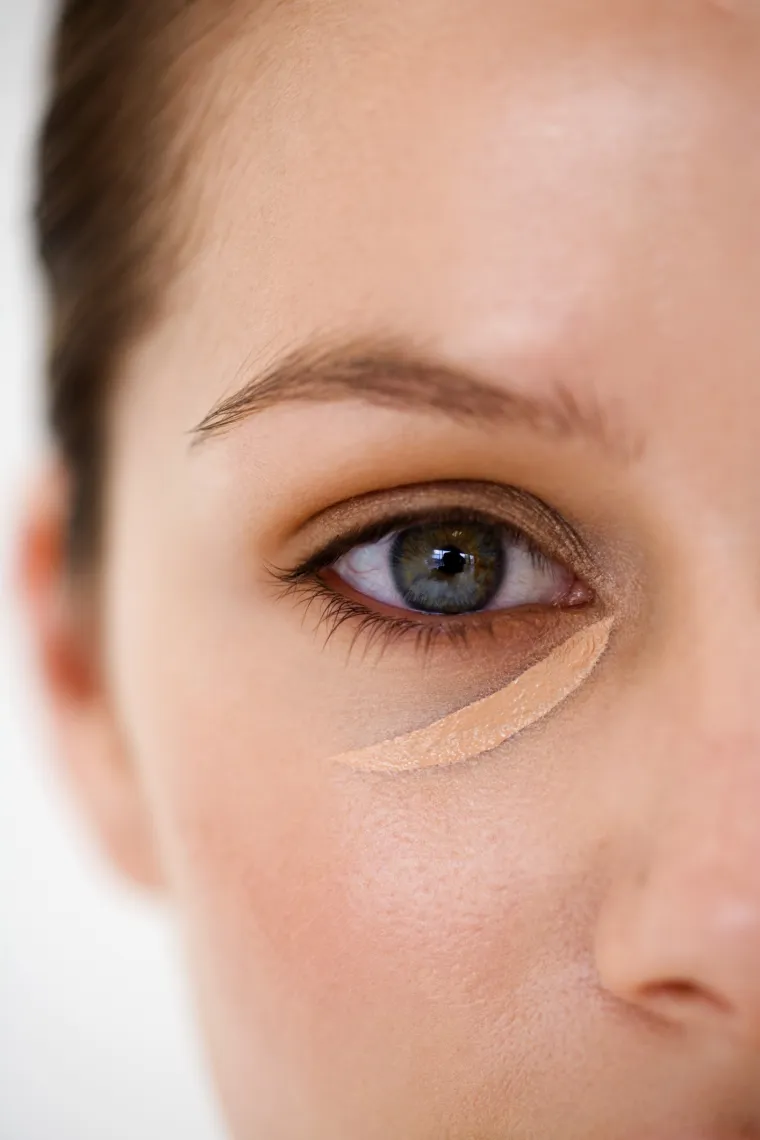 Znate li kakav korektor biste trebali koristiti, a kakav izbjegavati?