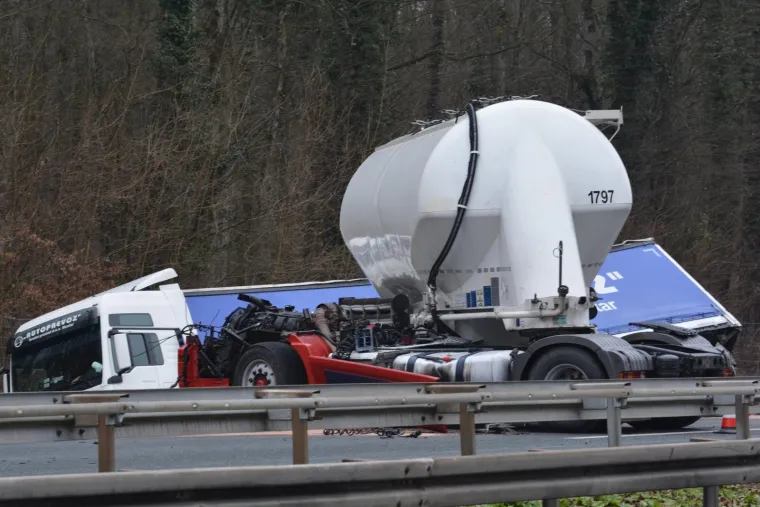 U sudaru cisterne i &scaron;lepera na A3 ozlijeđen mu&scaron;karac