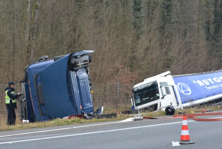 U sudaru cisterne i &scaron;lepera na A3 ozlijeđen mu&scaron;karac