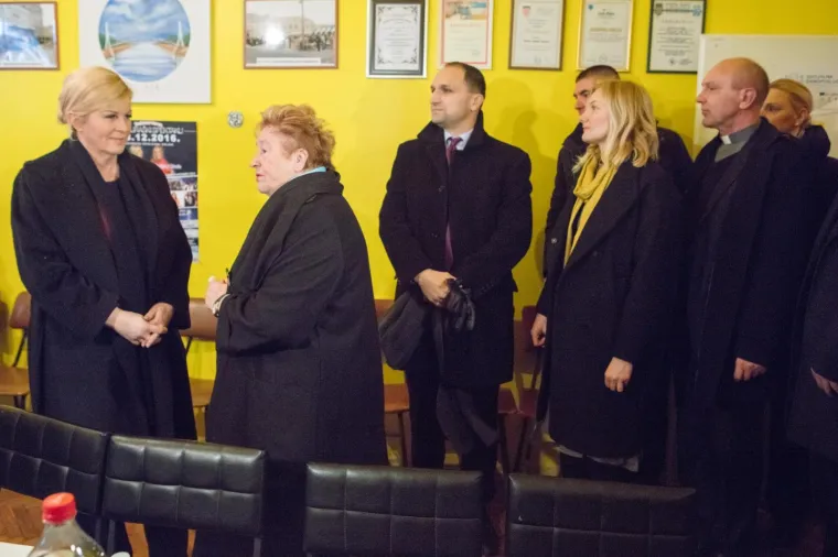 Kolinda Grabar-Kitarović u Osijeku: 'Ljude tijekom cijele godine treba poticati na darivanje'