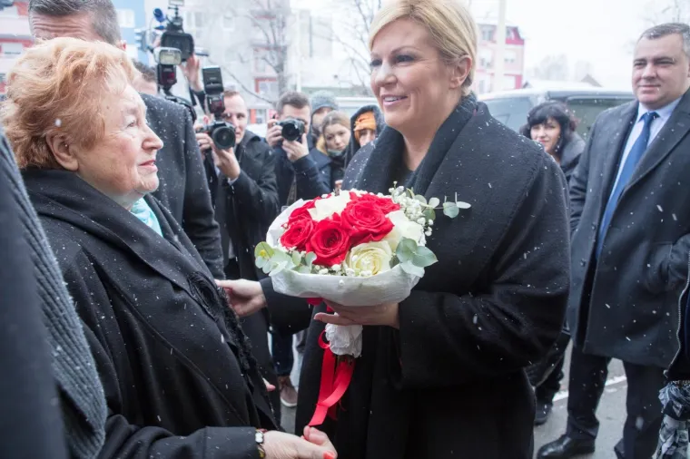 Kolinda Grabar-Kitarović u Osijeku: 'Ljude tijekom cijele godine treba poticati na darivanje'