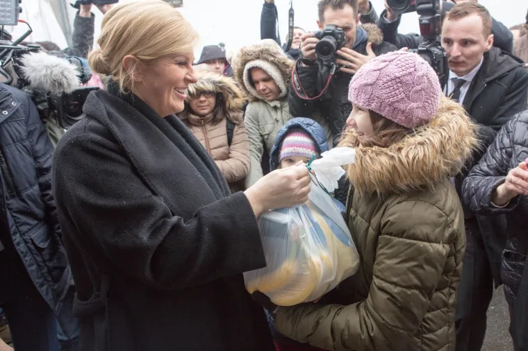 Kolinda Grabar-Kitarović u Osijeku: 'Ljude tijekom cijele godine treba poticati na darivanje'