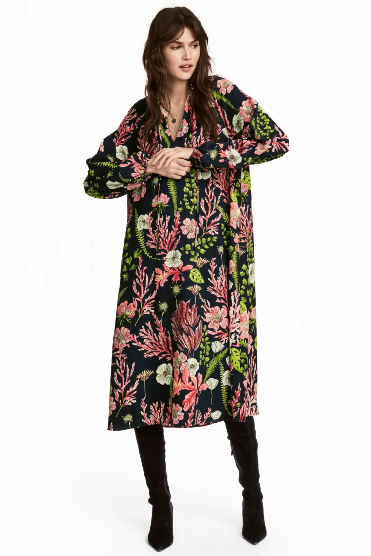 Crepe haljina cvjetnog uzorka, H&amp;M, 299,14 kuna