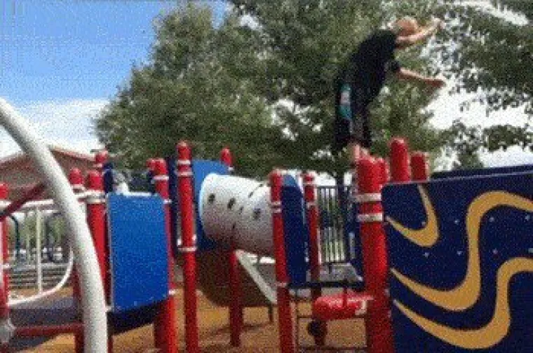 DJECA PADAJU KAO KRU&Scaron;KE, ALI SE UVIJEK PONOVNO USTANU: Čini se kao da su otporna na ozljede