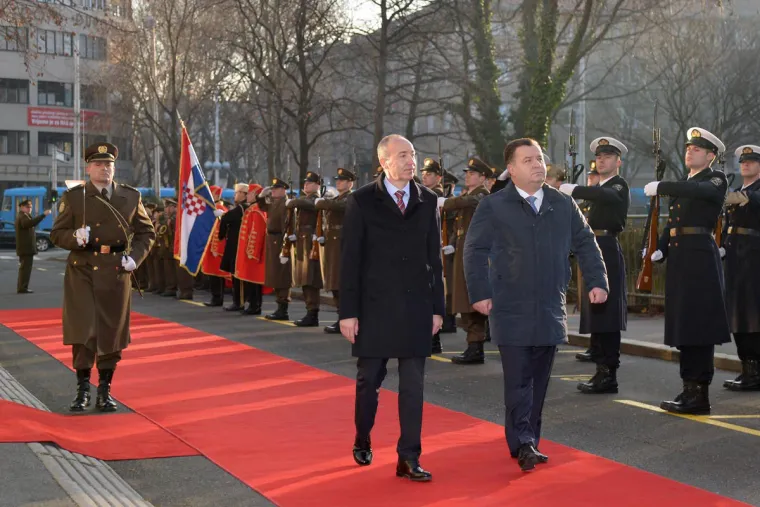 DVOJICA MINISTARA U AKCIJI: Pogledajte kako su ni&scaron;anili Krstičević i njegov ukrajinski kolega