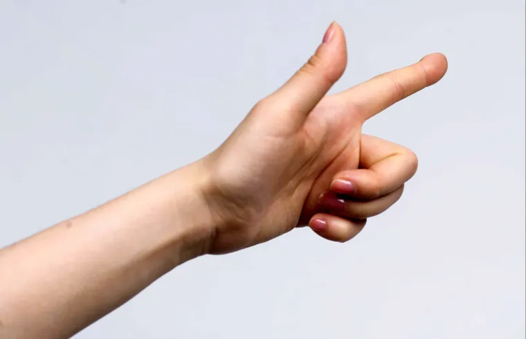 Ukazuju na oslabljenu funkciju pluća zbog čega cirkulacija pada, a meko tkivo prstiju otiče