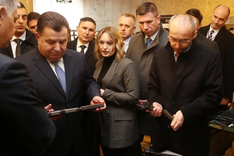 Krstičević ukrajinskom ministru obrane pokazao naoružanje proizvedeno u Hrvatskoj