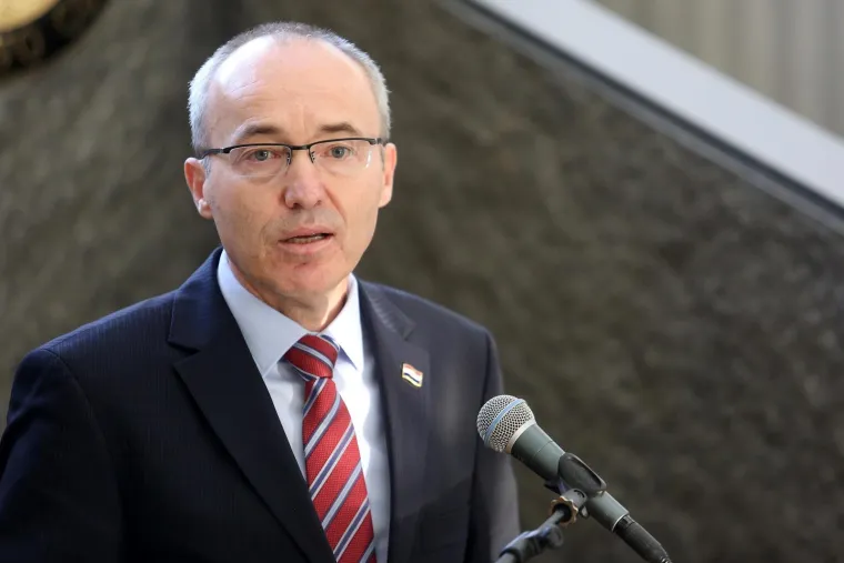 Krstičević ukrajinskom ministru obrane pokazao naoružanje proizvedeno u Hrvatskoj