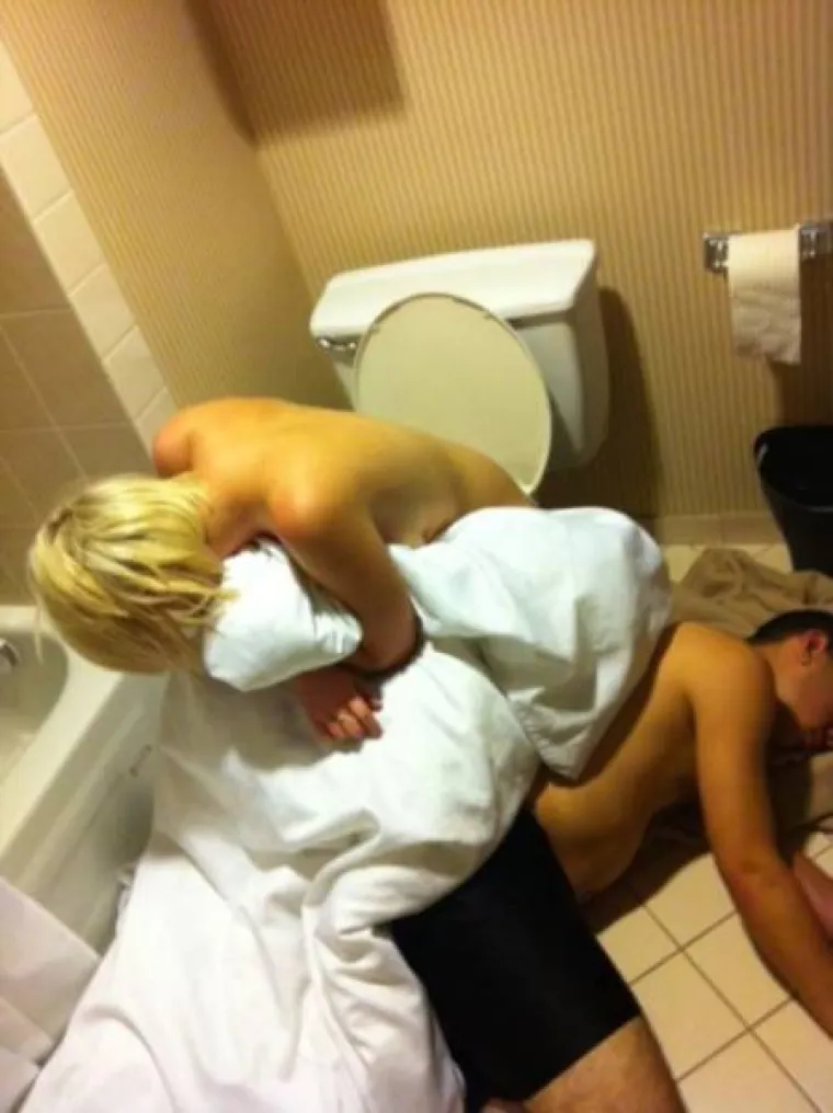 FOTOGRAFIJE ZBOG KOJIH SU HTJELI PROPASTI U ZEMLJU: Ne podnose dobro alkohol, ali nikako da odustanu