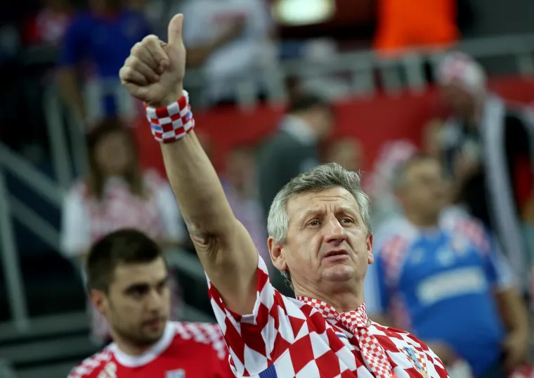 KAUBOJI POČELI BORBU ZA POLUFINALE: Navijači ostali doma, pogledajte kako izgledaju tribine u Areni