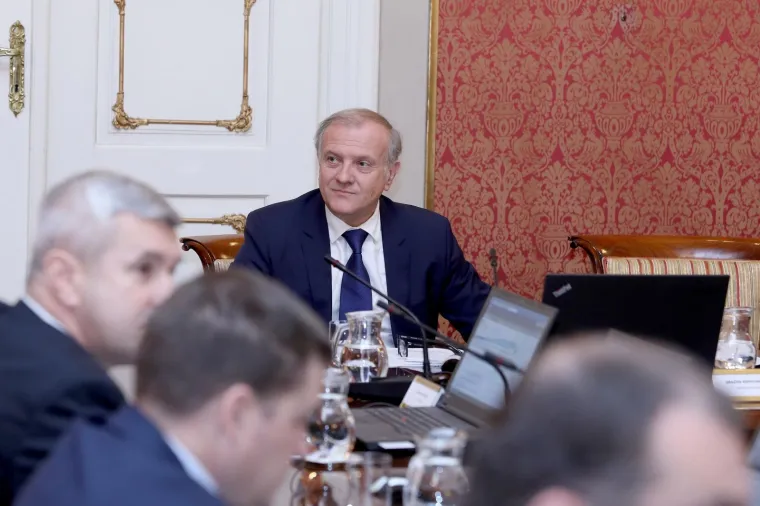 Deset mjeseci od lex Agrokora Vlada na sjednici pretresa njegove učinke