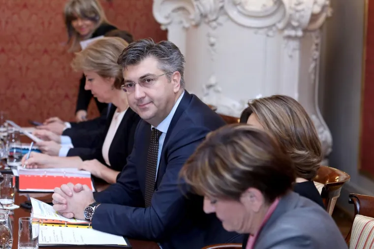 Deset mjeseci od lex Agrokora Vlada na sjednici pretresa njegove učinke