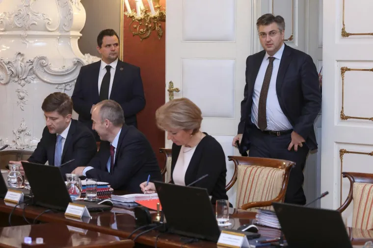 Deset mjeseci od lex Agrokora Vlada na sjednici pretresa njegove učinke