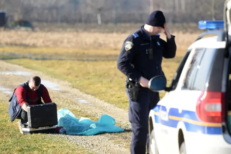 Na polju u Ksajpi pronađen le&scaron; nepoznate osobe