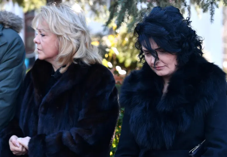 Beograd: Obitelj, prijatelji i sugrađani opra&scaron;taju se od Olivera Ivanovića na Novom groblju